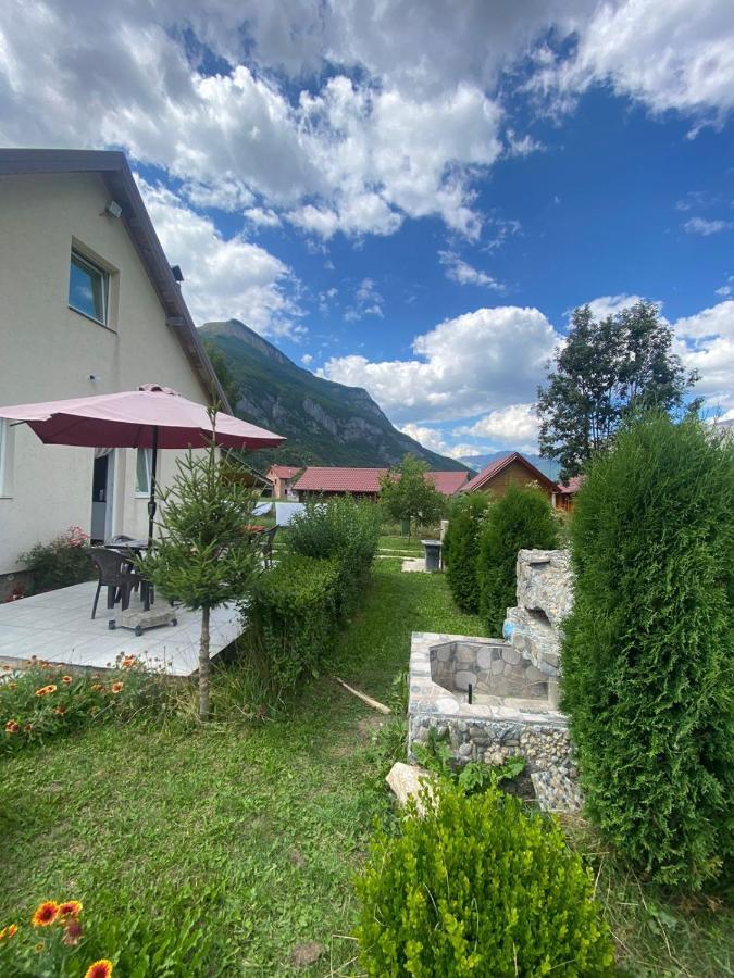 Breti'S Guesthouse Vusanje Exterior photo